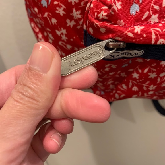 Lesportsac Backpack 🎒 - Picture 2 of 6